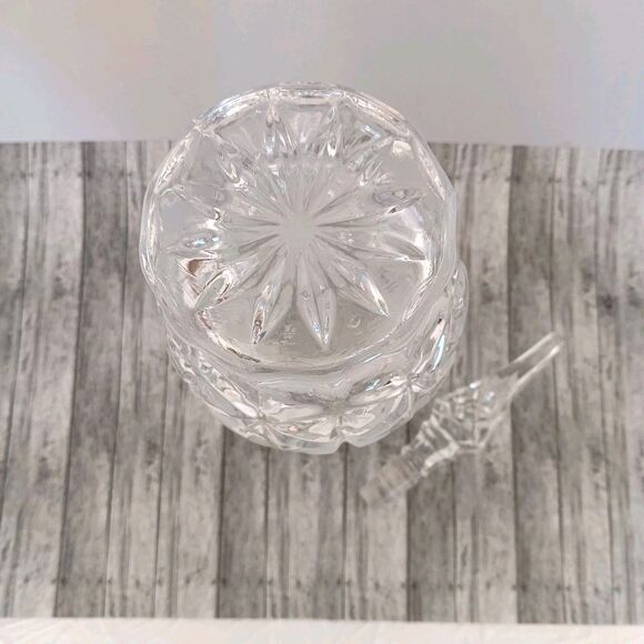 Vintage Princess House #776 Lead Crystal Decanter/Frosted Oval Diamond Cut... - Picture 8 of 11